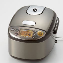炊飯器の写真